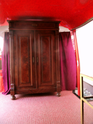 Der Schrank ist vergeben Der Schrank ist vergeben